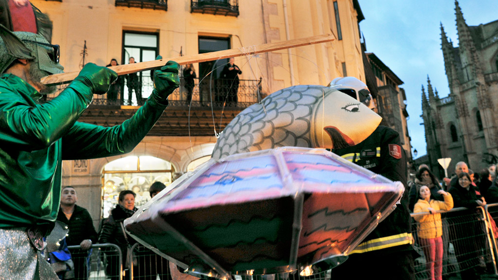 07 4kama carnaval entierro sardina kam9272