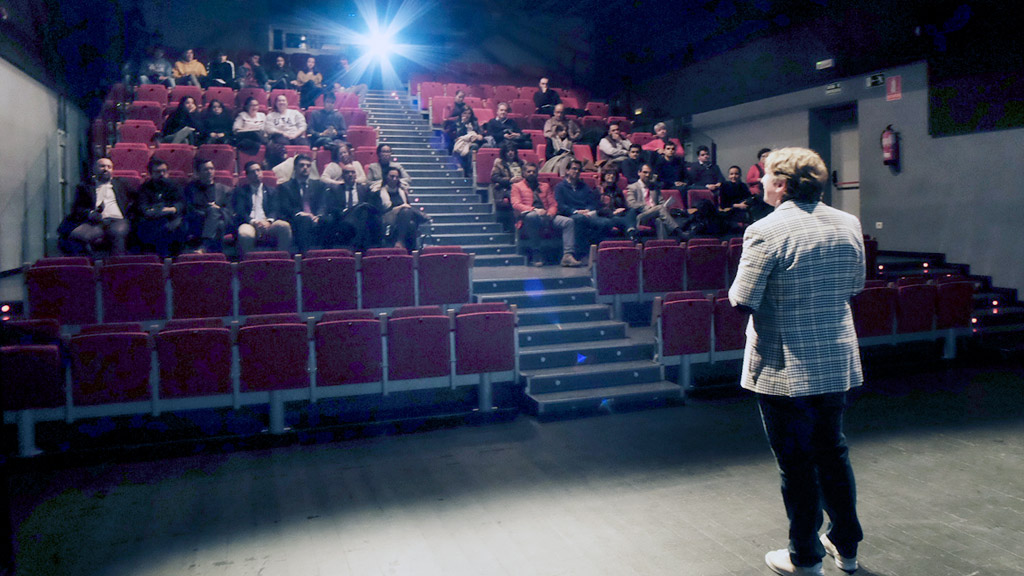 Marcos Álvarez, durante su intervención el jueves pasado en la Sala Julio Michel de La Cárcel. / Diego Gómez