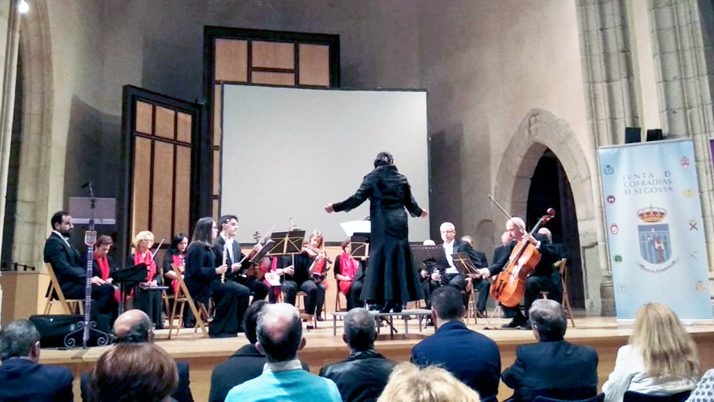 La música de la camerata de La Adrada puso el colofón a la presentación./EL ADELANTADO