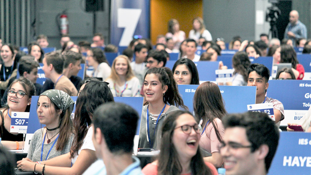 Más 10.000 jóvenes comenzaron las pruebas eliminatorias. / E. A.