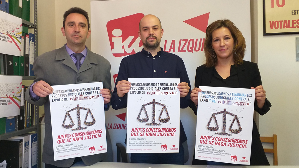 López Villa, Galindo y Peñalosa muestran el cartel de la campaña./M.G.