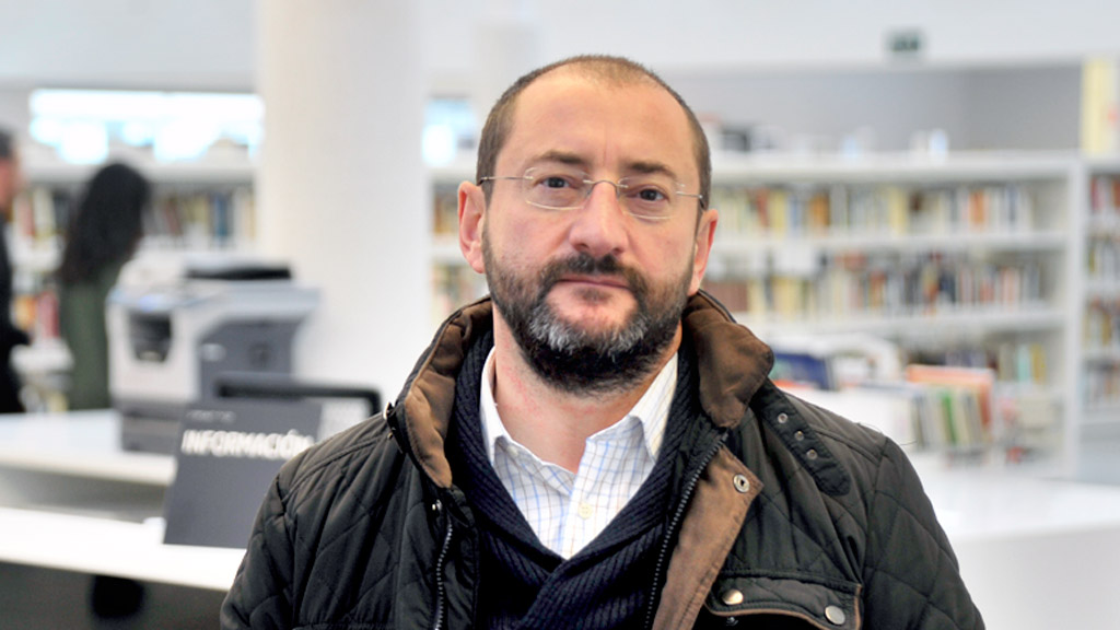 Roberto García Arribas, director de la Biblioteca Pública de Segovia. / k.