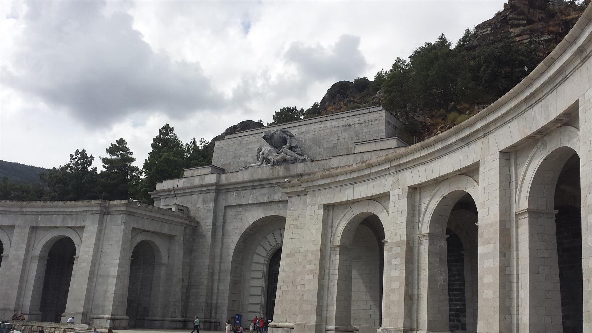 La familia Franco solo considerará elegir otro lugar para la inhumación si el Alto Tribunal no les da la razón.