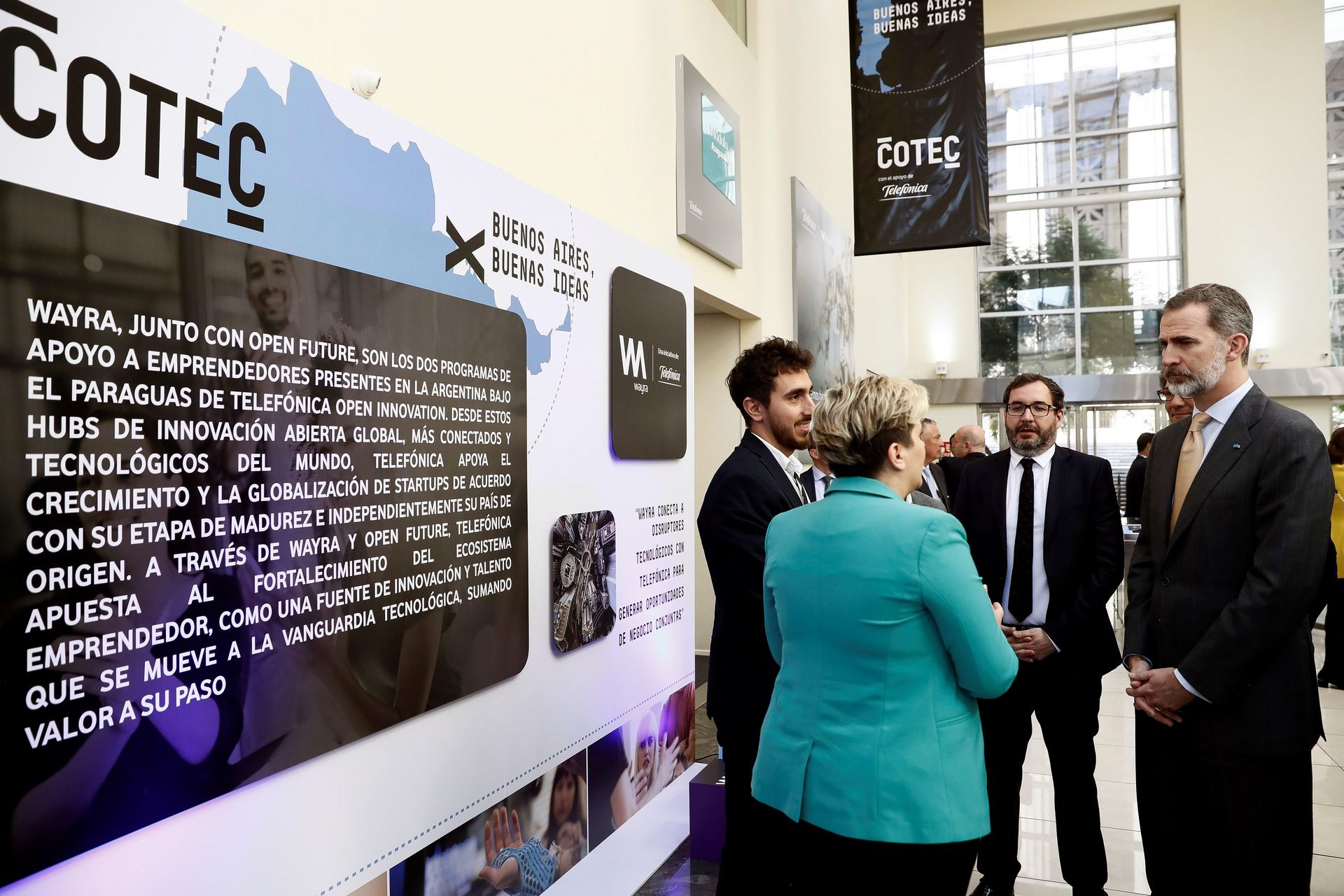 El rey Felipe VI durante la visita en Buenos Aires durante un acto sobre innovación tecnológica organizado por COTEC.