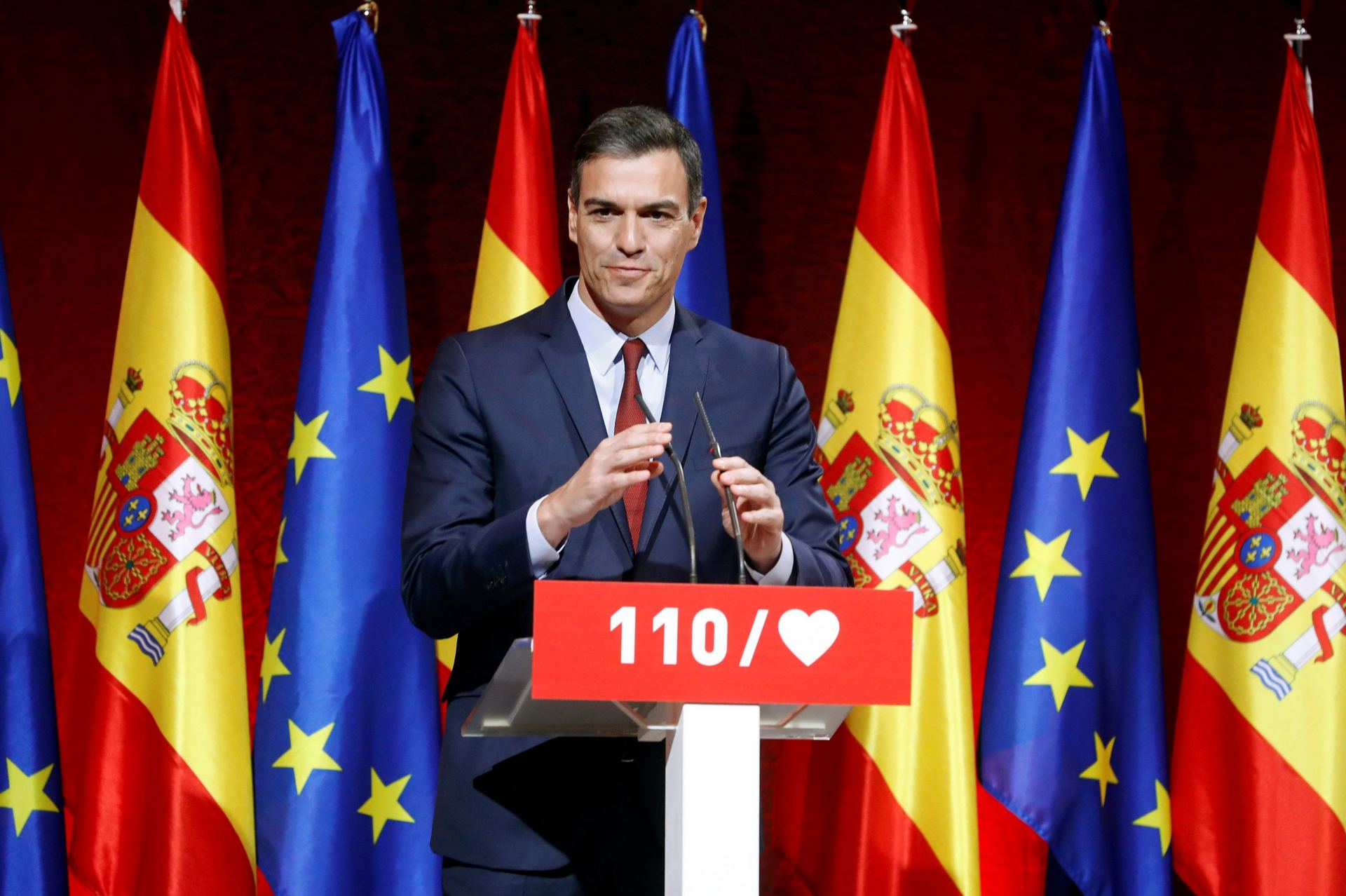 El presidente en la presentación de las 110 medidas electorales socialistas.