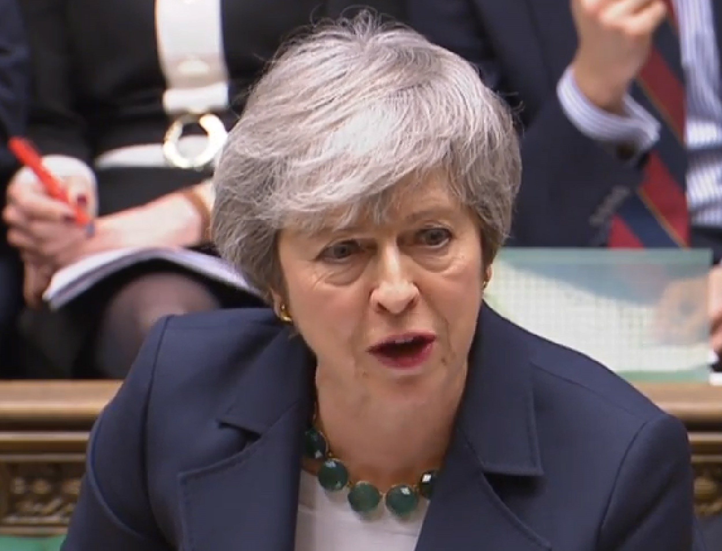 La primera ministra británica, Theresa May, da un discurso ante la Cámara de los Comunes.