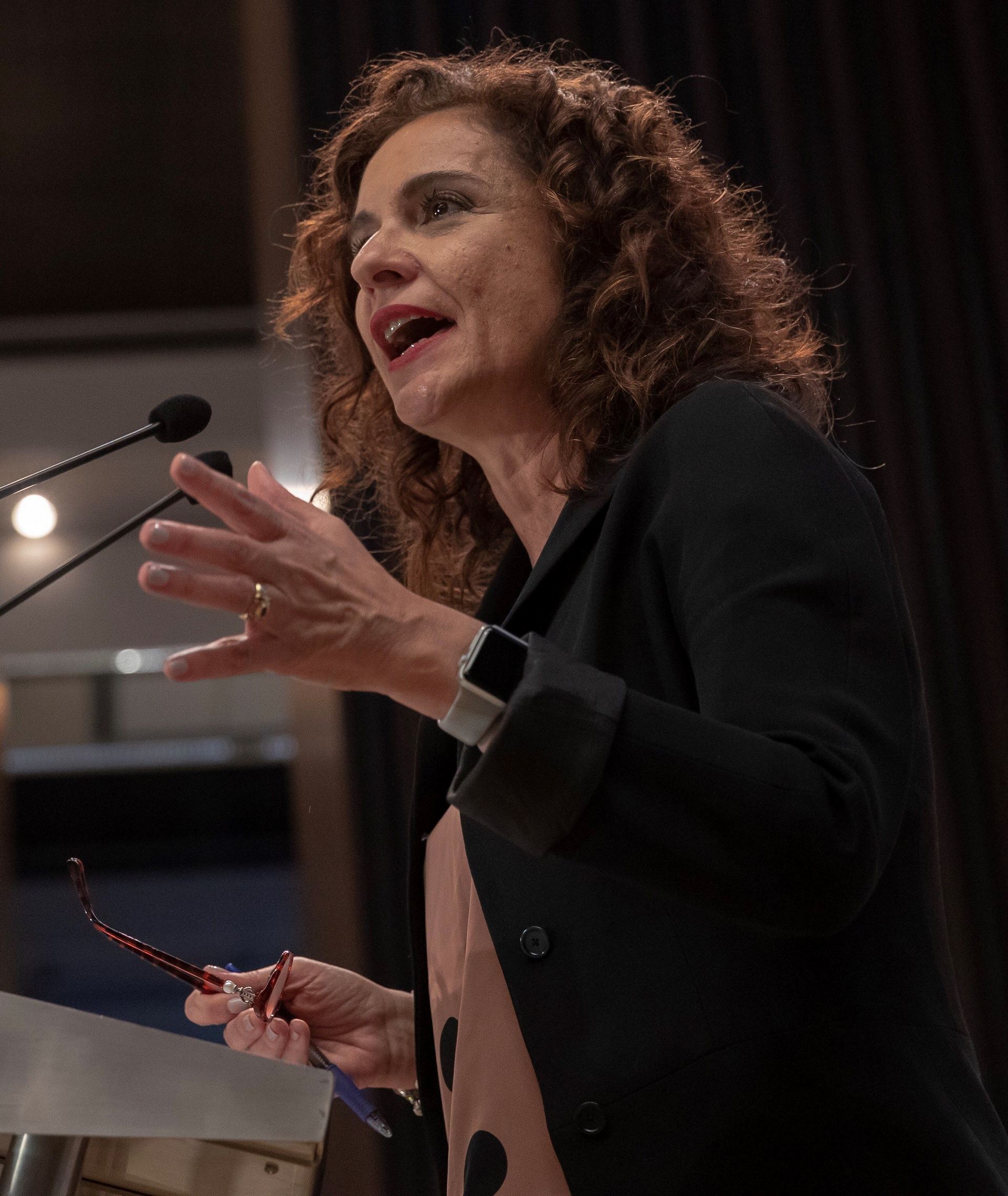 La ministra dice que la desigualdad es un lastre para el progreso económico.