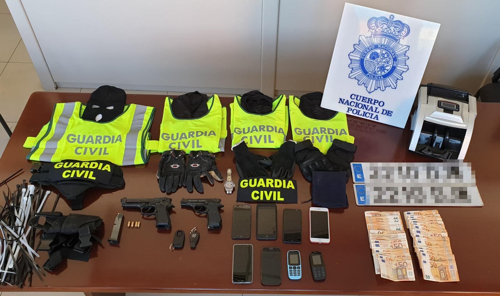 Las detenciones se llevaron a cabo en Madrid, Málaga, Córdoba y Sevilla.
