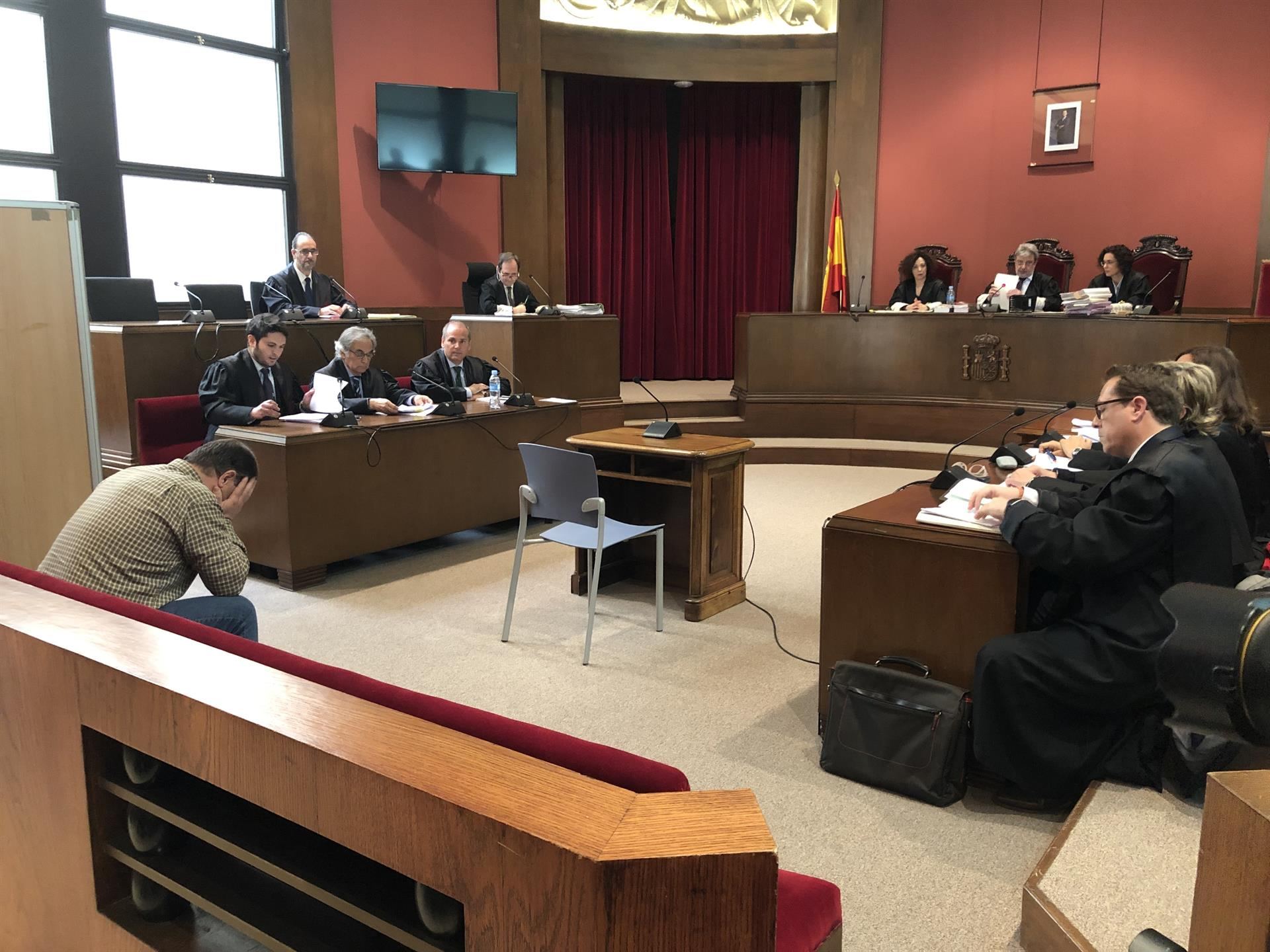 Las víctimas testificaron en la Audiencia durante hora y media.