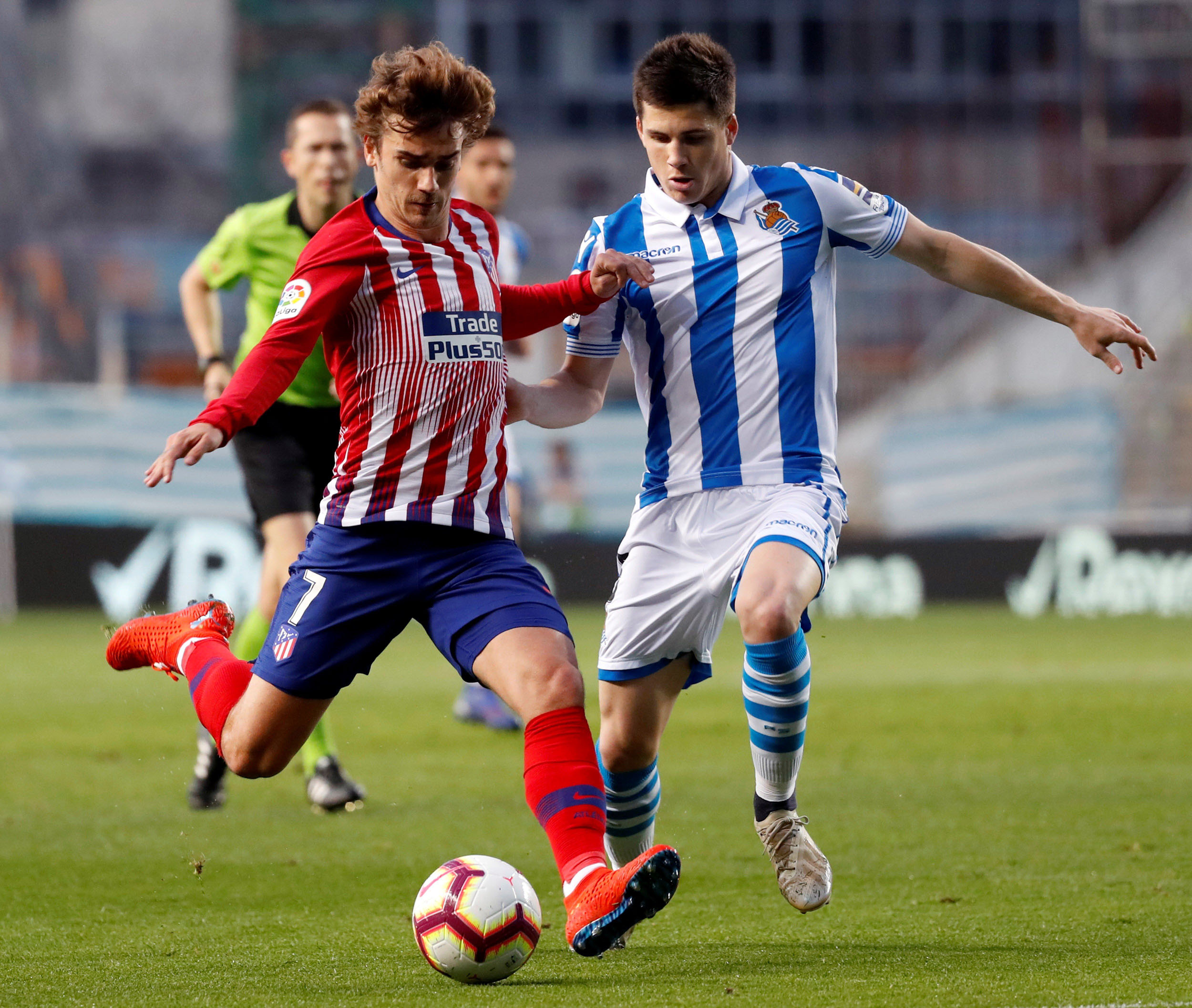 Atlético-Leganés: Leganés antes de Turín 1 Griezmann, que no descansará y será titular ante el Leganés, en una acción contra la Real Sociedad.