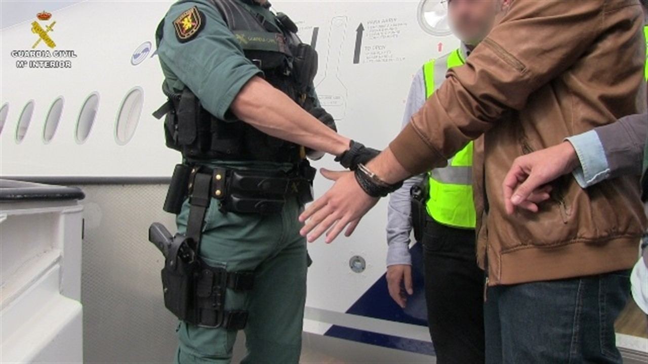 El detenido era uno de los diez delincuentes más buscados por la Guardia Civil desde 2013, tras la operación ‘GOBE’.