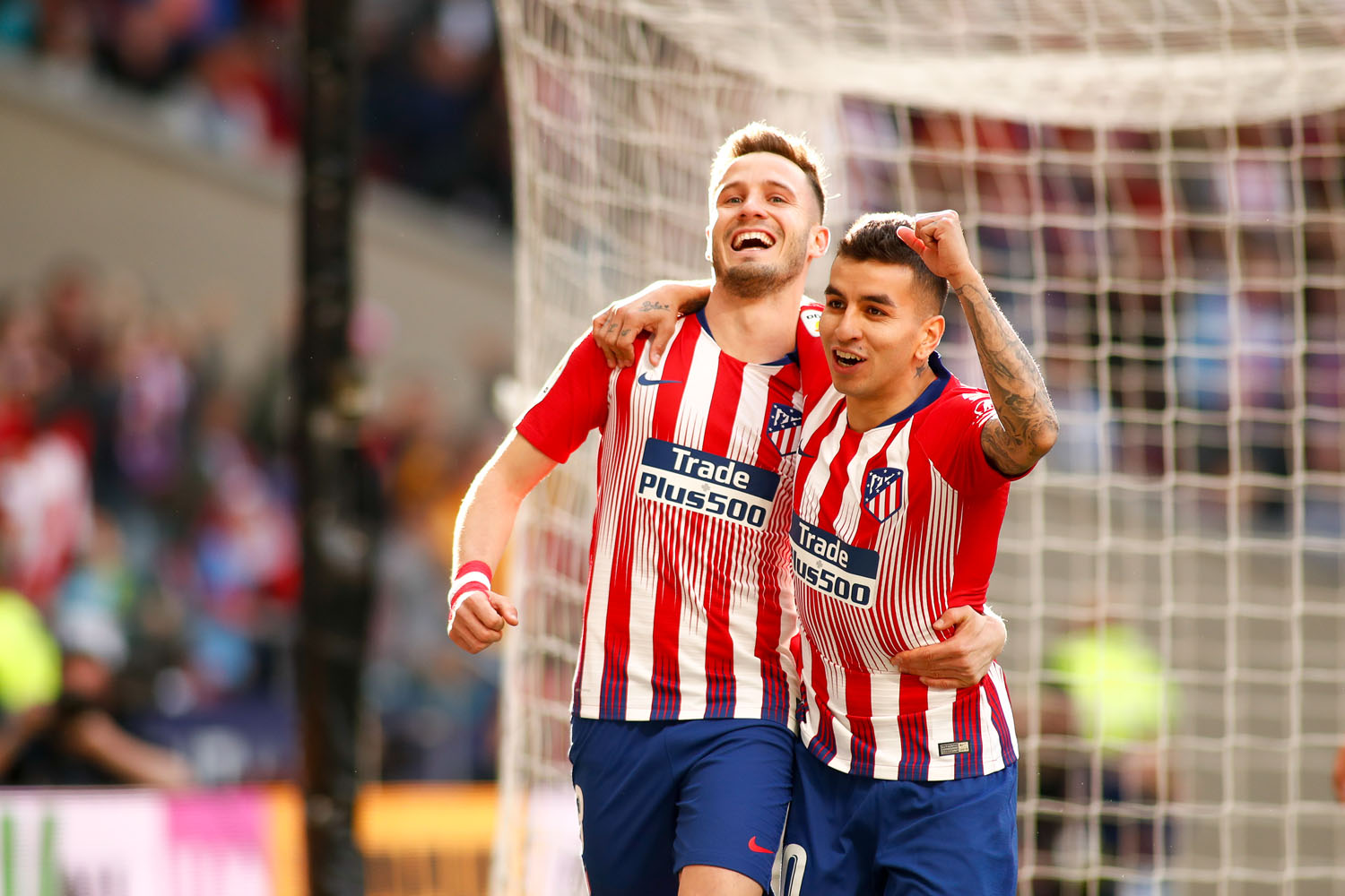 Saúl cumple al ralentí 1 Saúl (izq) celebra con Correa el único gol en la mínima victoria del Atlético de Madrid ante el Leganés.