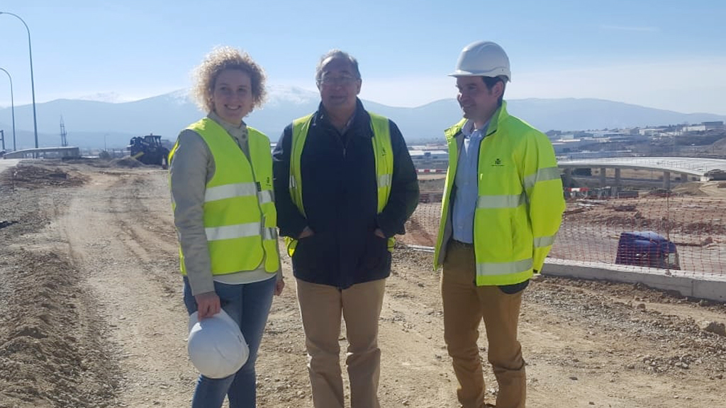 La subdelegada del Gobierno visitó la marcha de las obras ayer ./ el adelantado