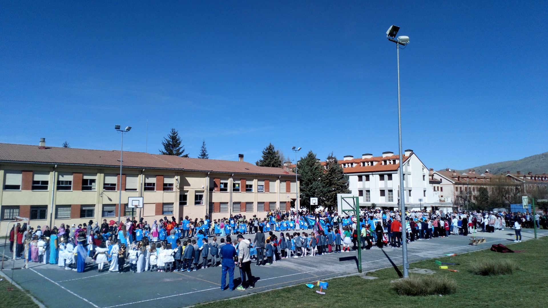 Los padres asistieron a las correspondientes fiestas en La Granja y Valsaín. / S. Sanjuán