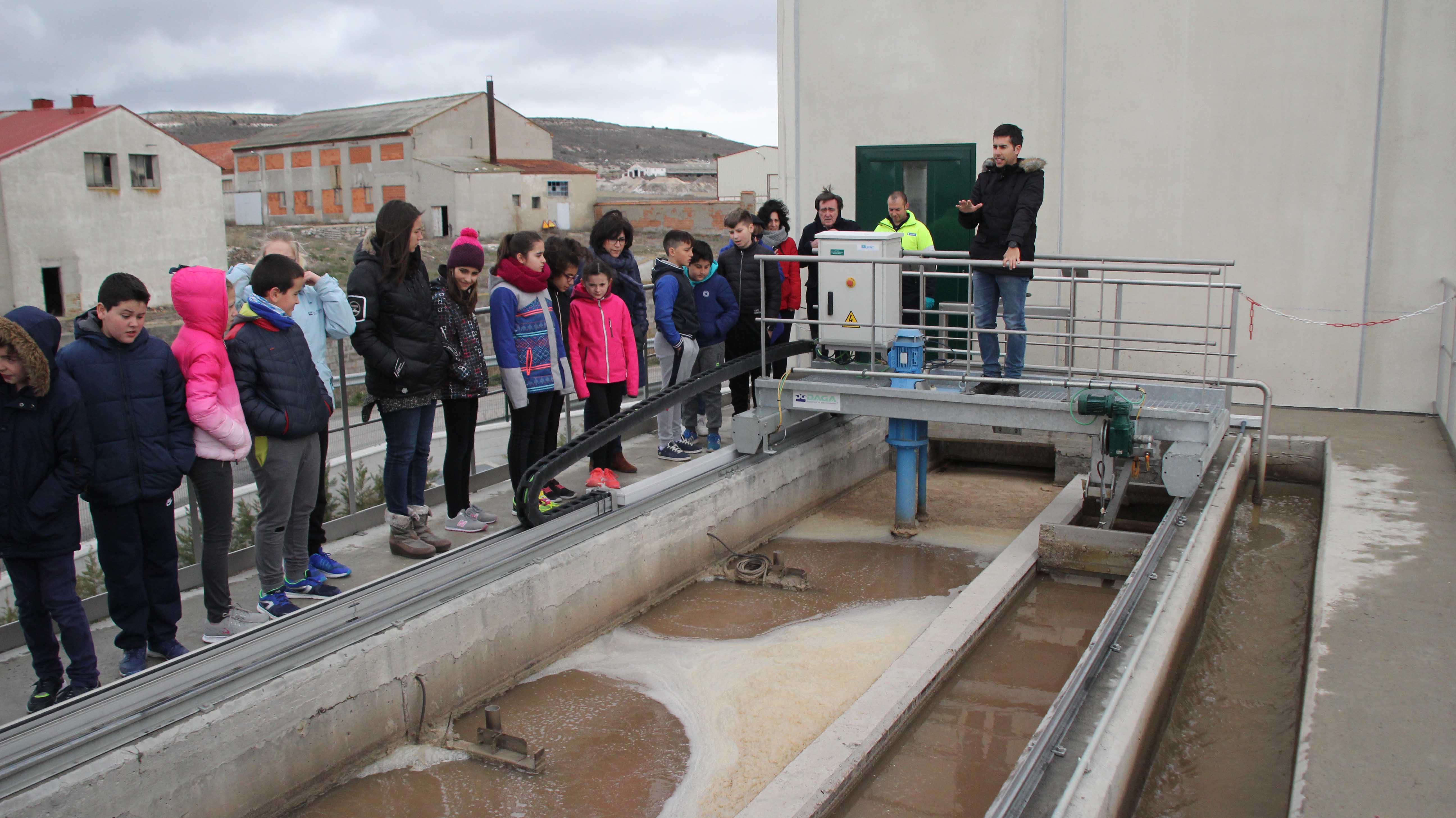 Visita a la EDAR escolares Cuéllar