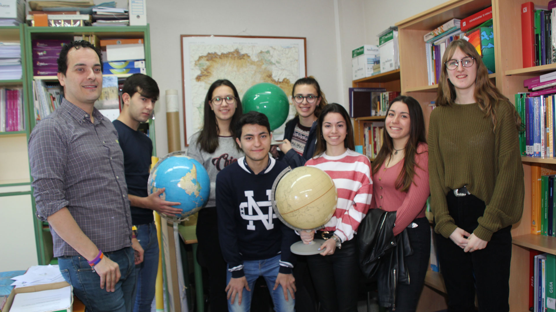 Alumnos de Segundo de Bachillerato participantes en la Olimpiada de Geografía