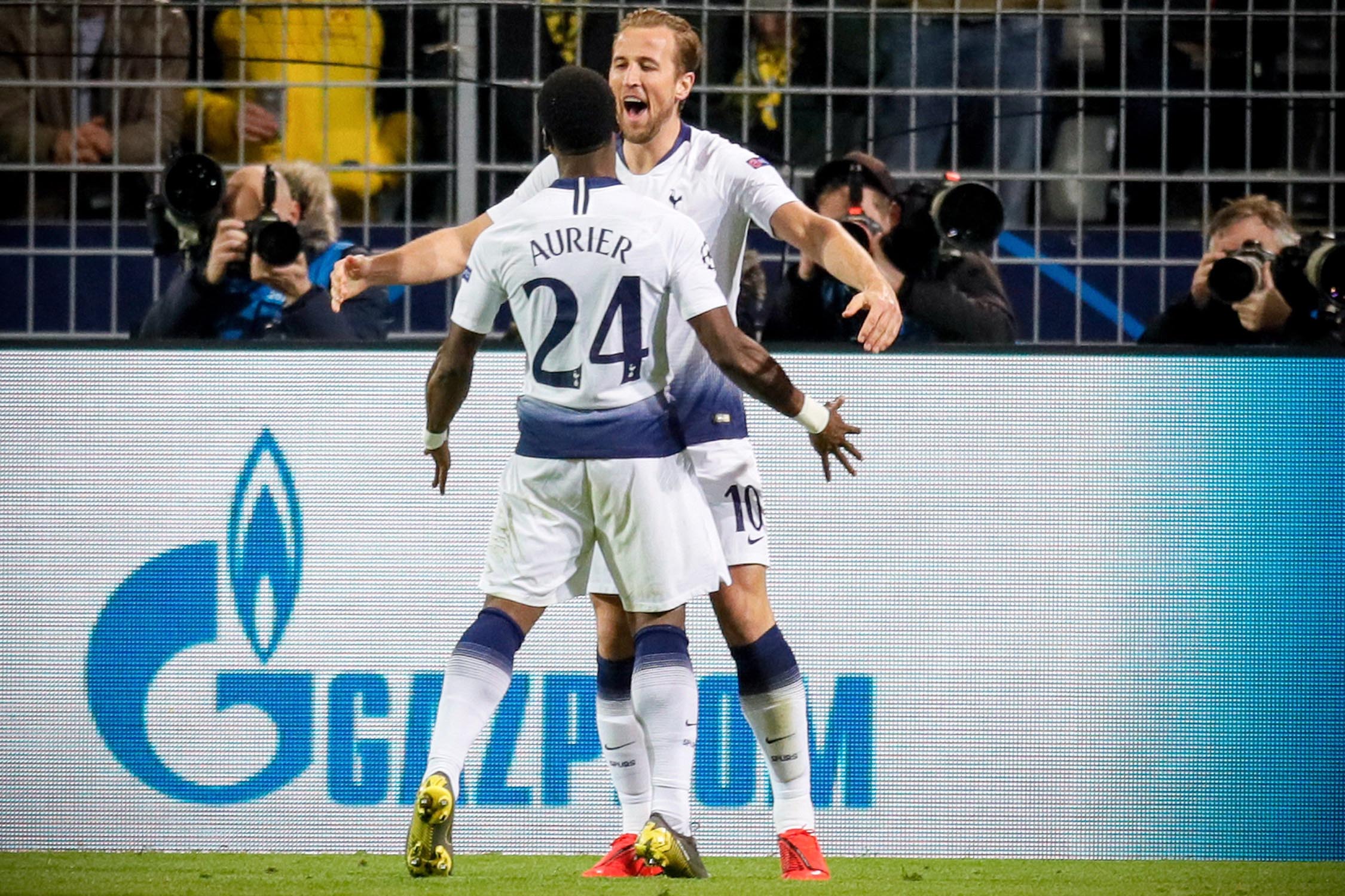 Kane pone la puntilla al Dortmund 1 Kane celebra su gol.