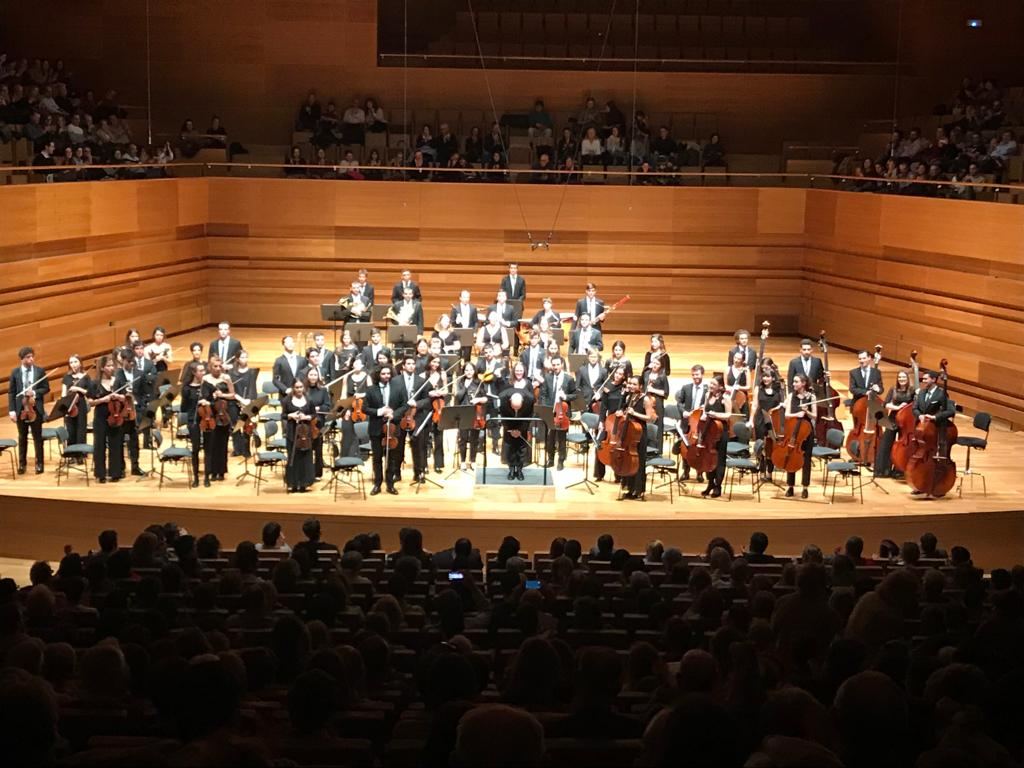 Las mil setecientas doce localidades del auditorio casi se completan. / Ayuntamiento