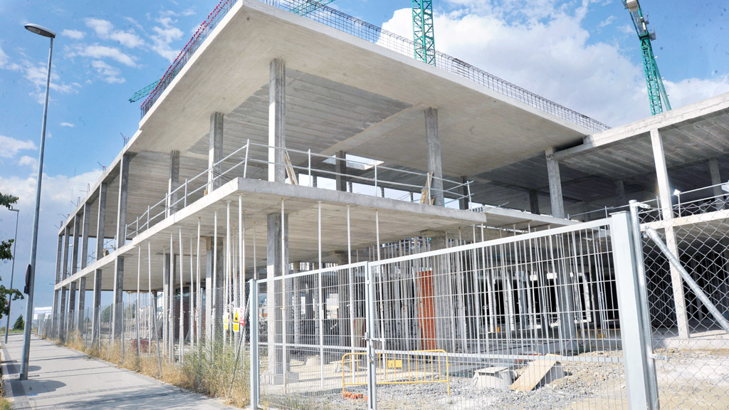 Las obras, a la espera de una solución./KAMARERO