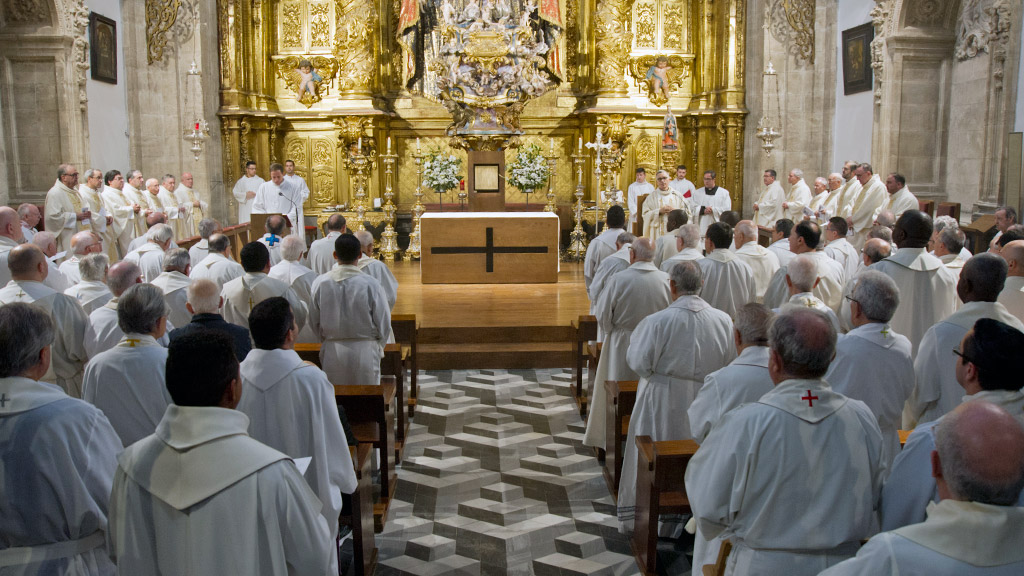 Misa Crismal, en la Catedral. / KAMARERO