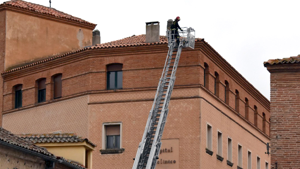 Un momento de la actuación de los bomberos. / F.S.V.