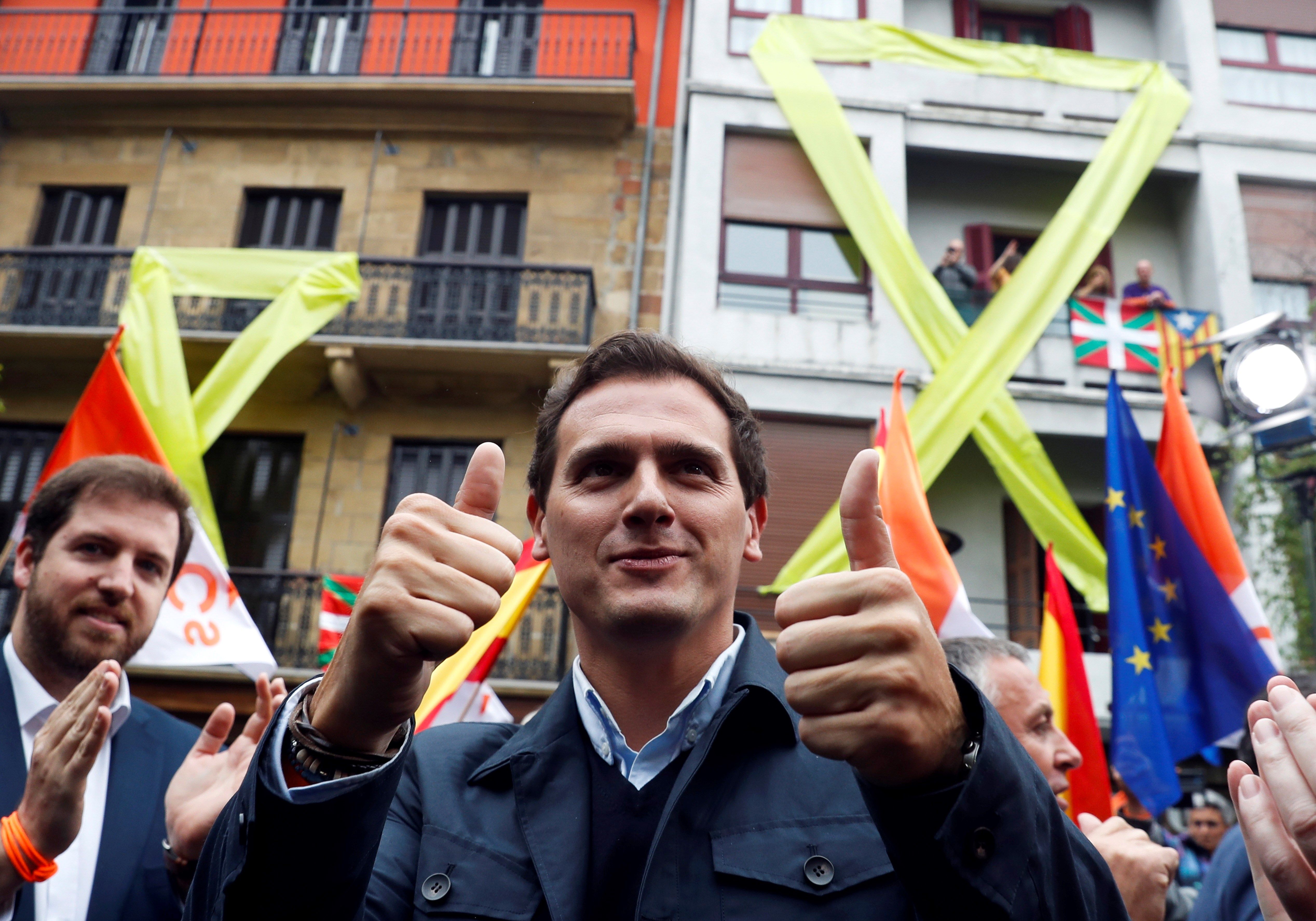 El candidato de Ciudadanos a la Presidencia del Gobierno, Albert Rivera, durante el acto en Rentería.