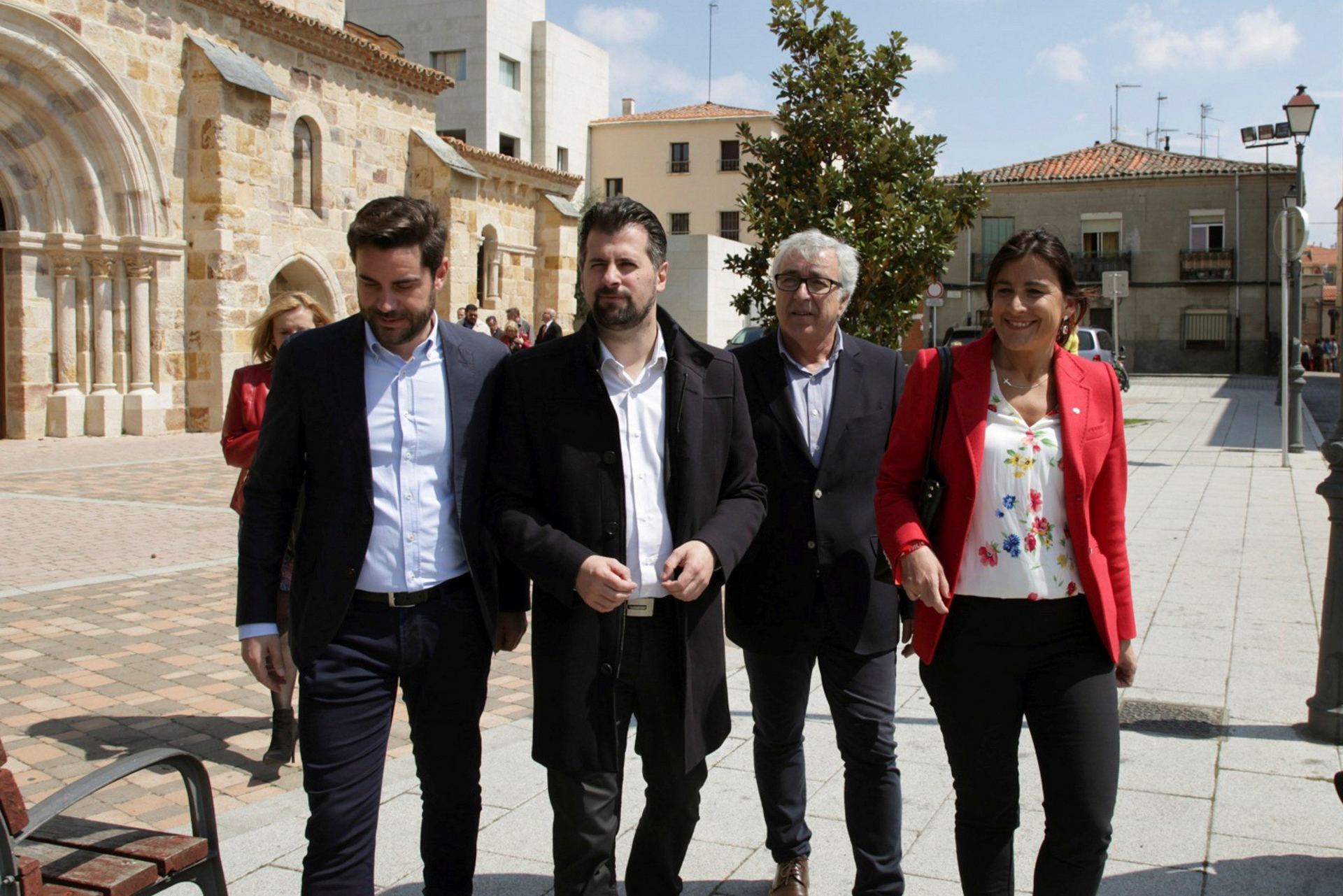 El líder del PSOECyL, Luis Tudanca, durante su visita a Zamora.