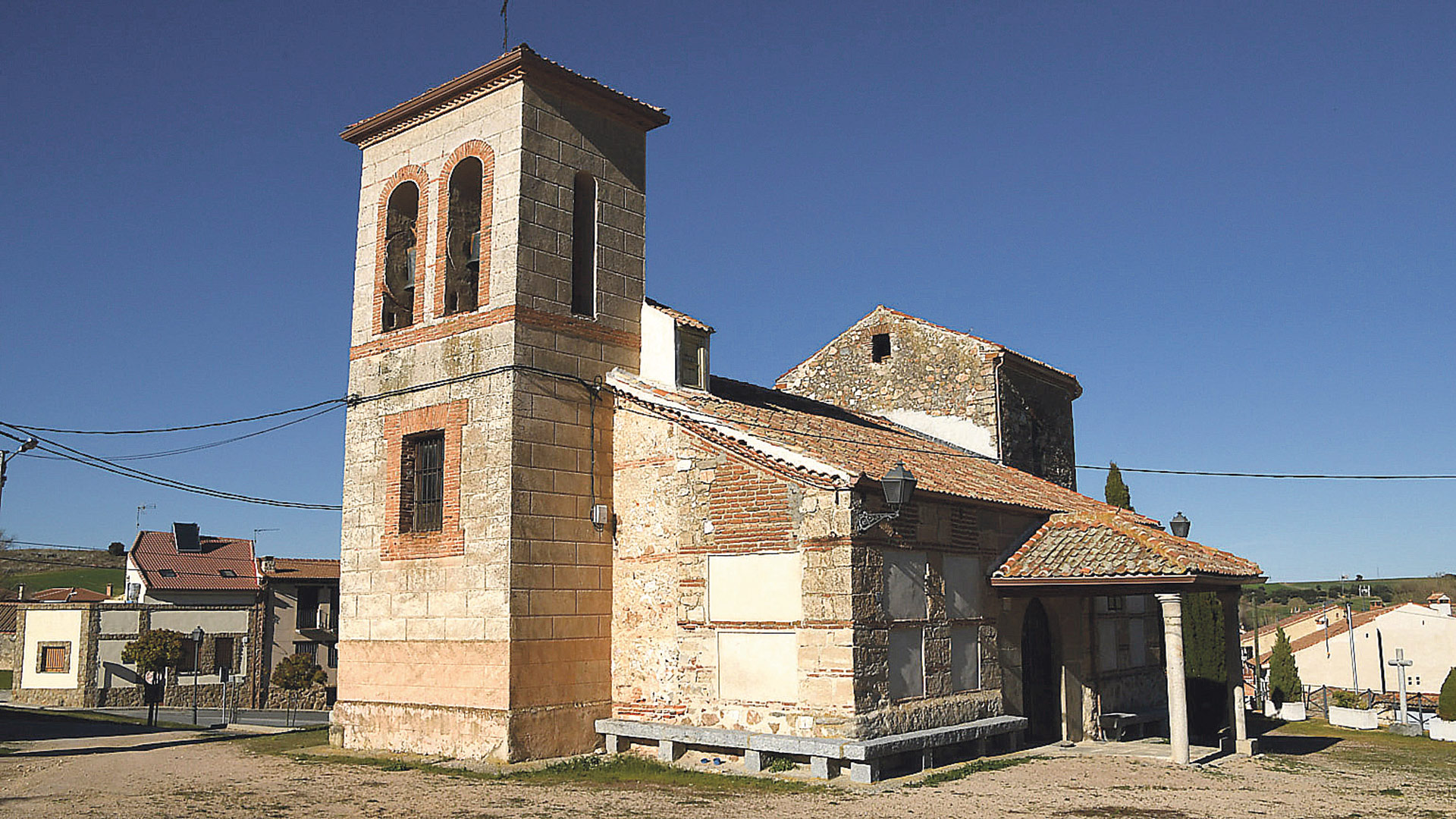 Iglesia parroquial dedicada al Apóstol San Pedro. / José Antonio Santos