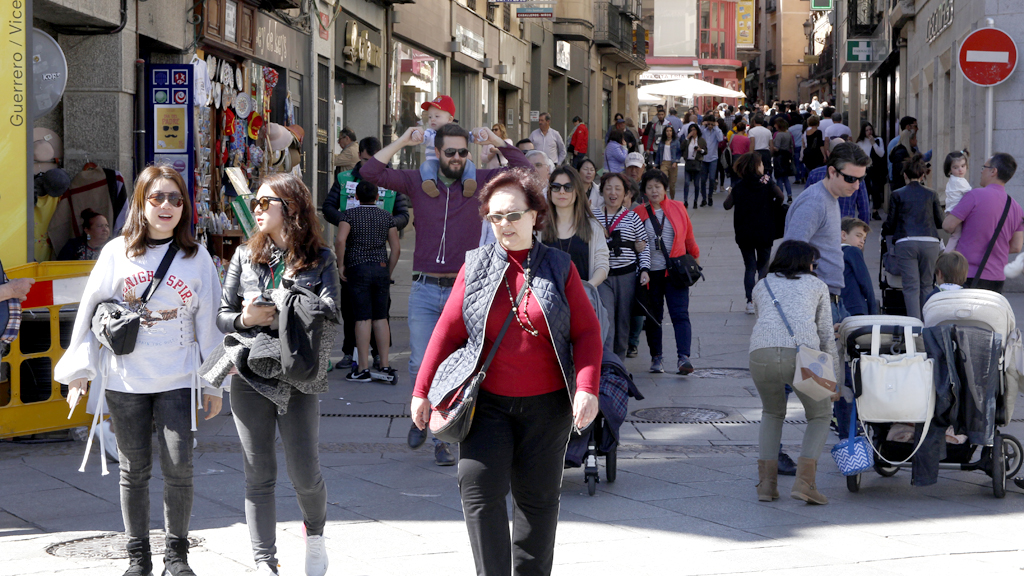 Los turistas llenan Segovia ya casi todo el año./NEREA LLORENTE