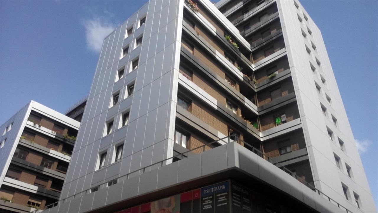 La compraventa de viviendas regresa a tasas positivas después de arrancar el año con un descenso interanual del 0,2%.