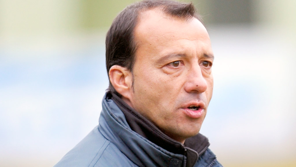 Santi Sedano, en su época de entrenador de la Segoviana. / KAMARERO