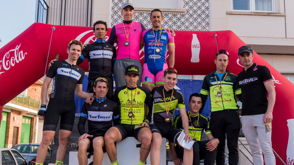 Los tres primeros equipos de la segunda edición de la contrarreloj MTB de Cantalejo. / BRIQUEROS BIKE TEAM