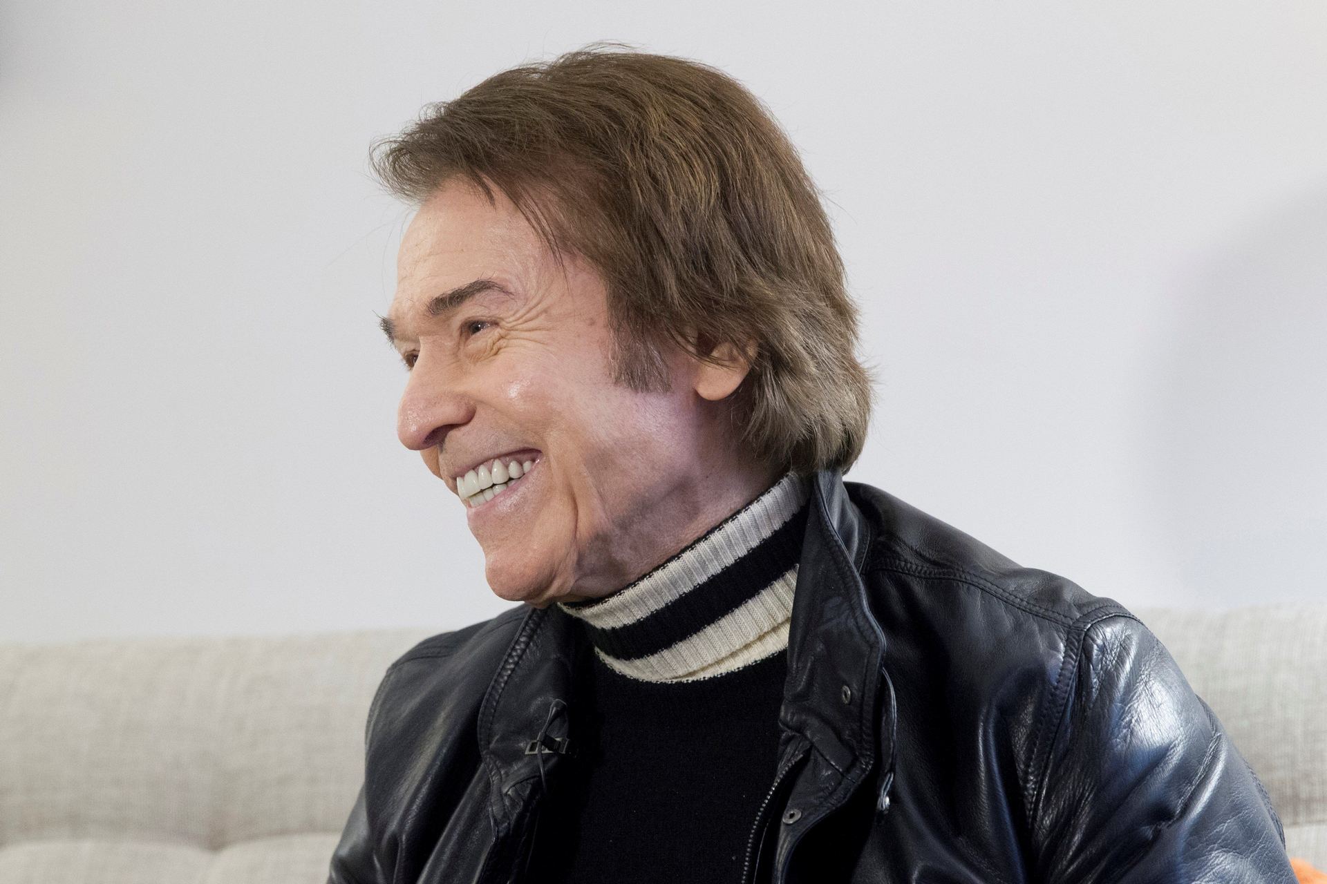 Raphael acumula cerca de seis décadas sobre los escenarios.