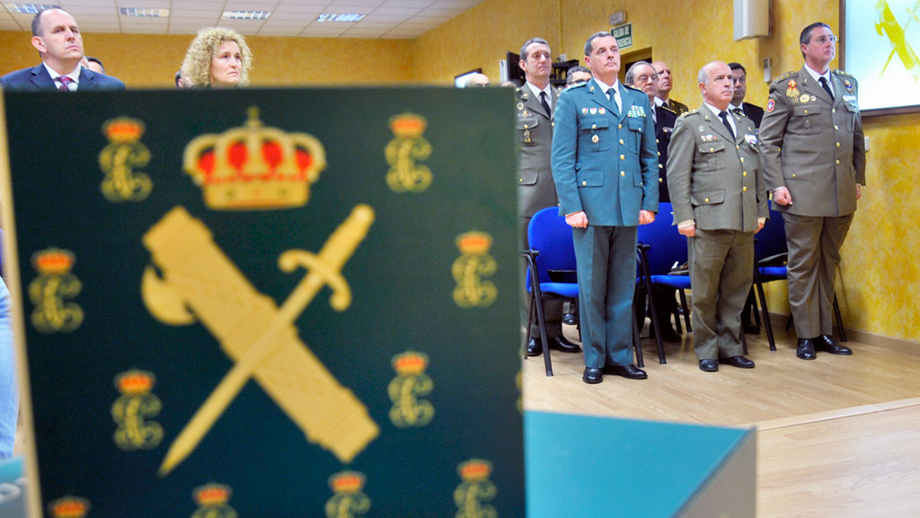 Un momento del acto oficial celebrado en el interior de la Comandancia de la Guardia Civil de Segovia. / kamarero