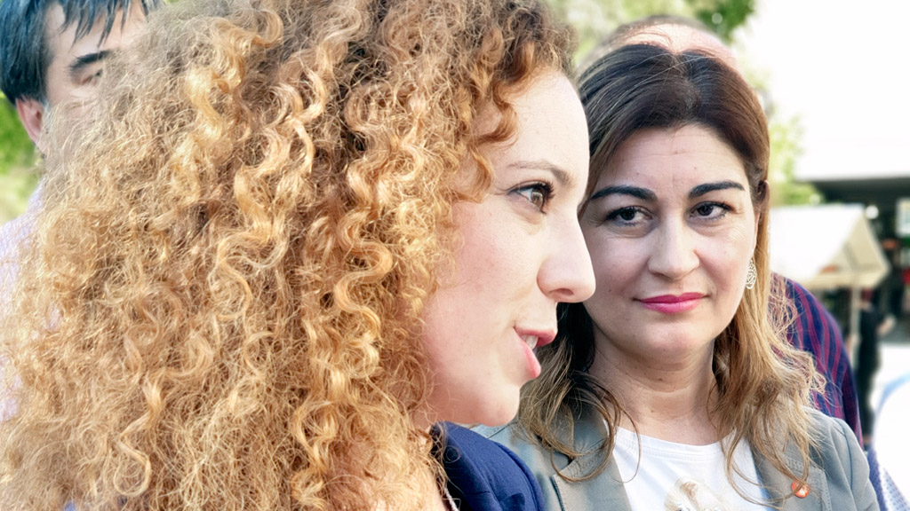 Noemí Otero atiende a los medios junto a la candidata de Cs a las Cortes, Marta Sanz. / El Adelantado