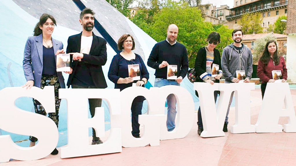 San Juan (segundo, izquierda), con otros integrantes de la candidatura. / E. A.