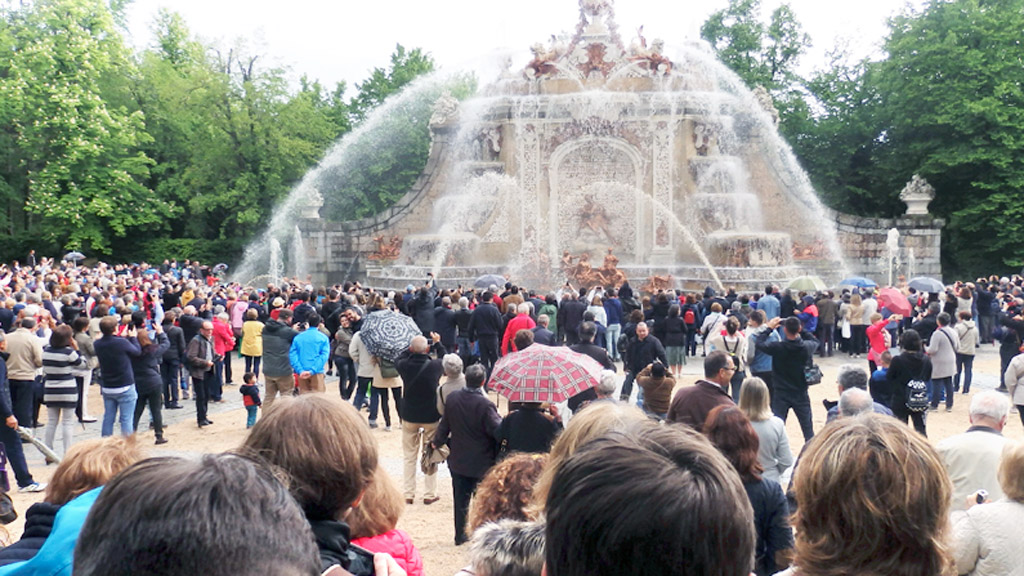 Una de las fuentes, en funcionamiento. / francisco SÁNCHEZ VIRAZ