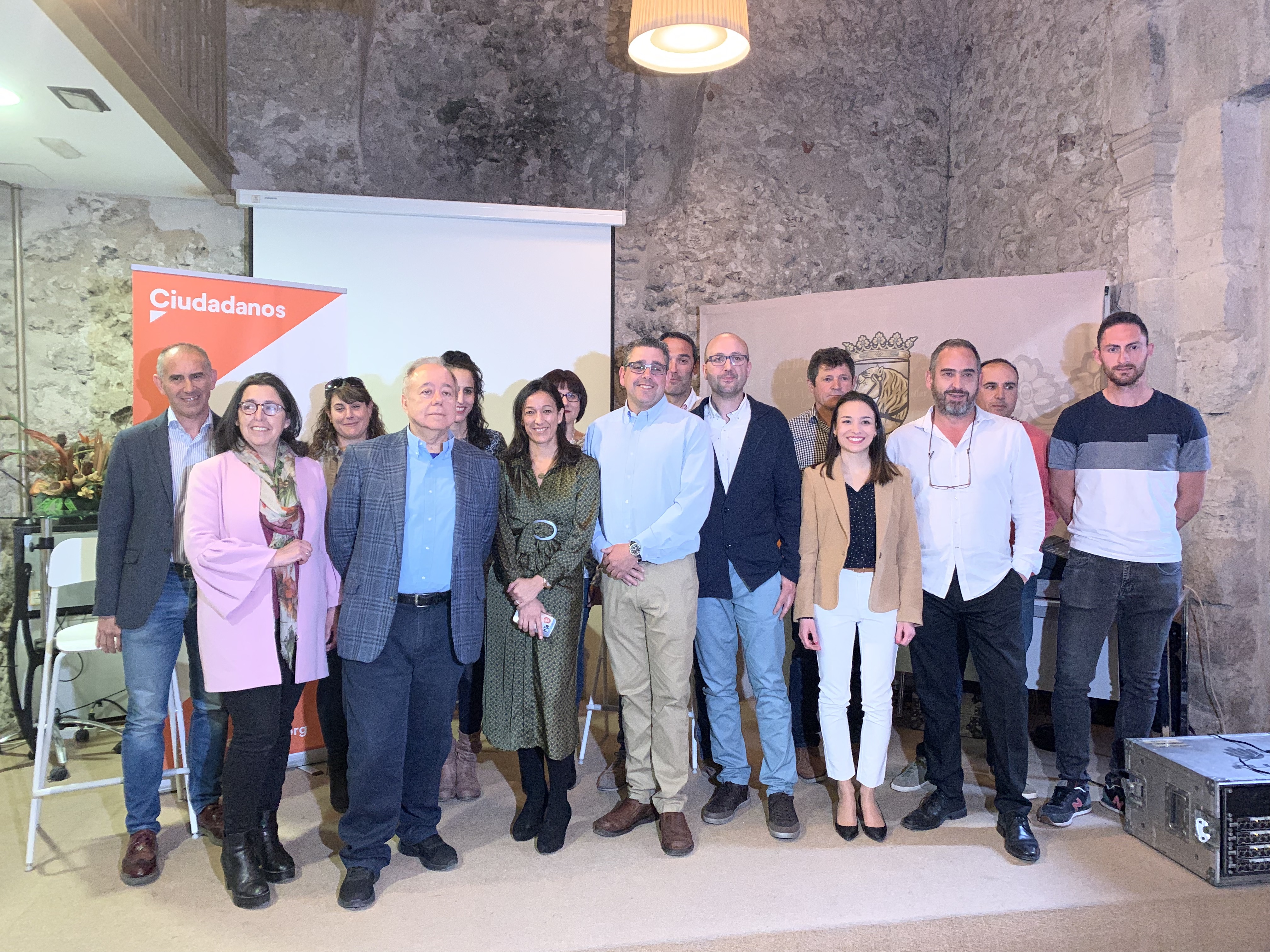 Miembros de Ciudadanos Cuéllar en la pasada presentación de su candidatura. / c. núñez