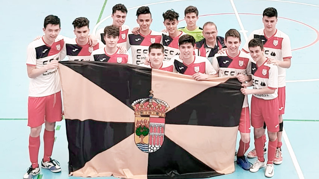 Carbonero el Mayor acoge el campeonato de España 1 Los componentes del CP Carbonero, tras conseguir el título liguero de la competición regional cadete. / CP CARBONERO