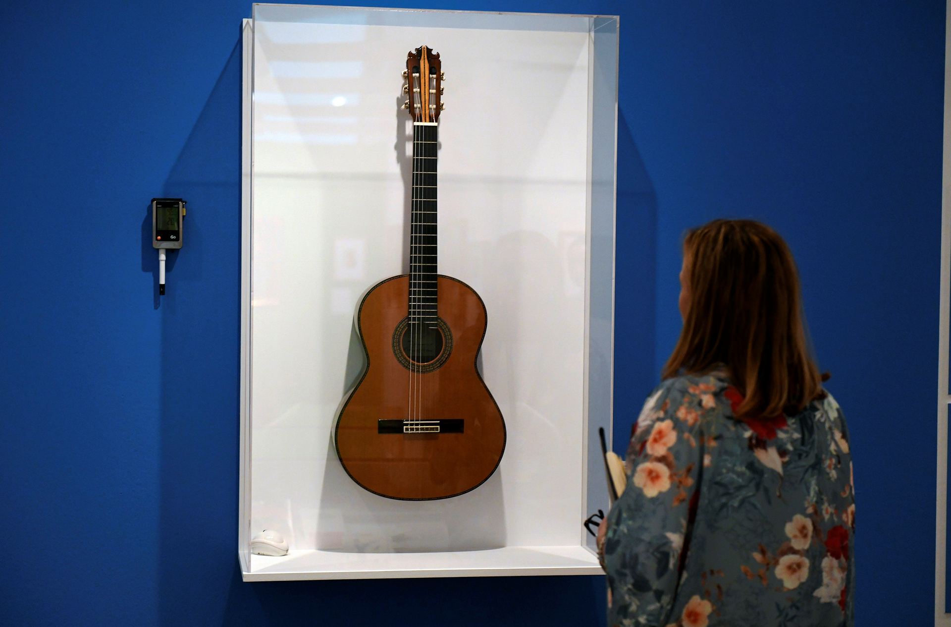 La muestra exhibe más de un centenar de objetos del maestro Rodrigo. / EFE