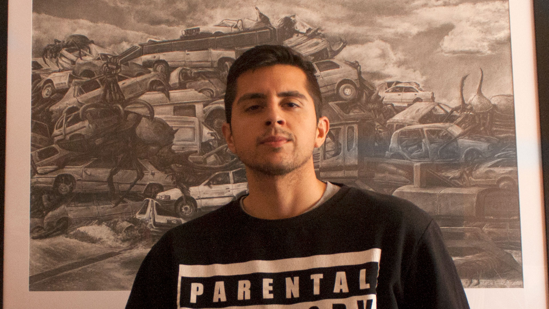 Miguel Pérez en la exposición del Espacio Joven de Valladolid. / c. núñez