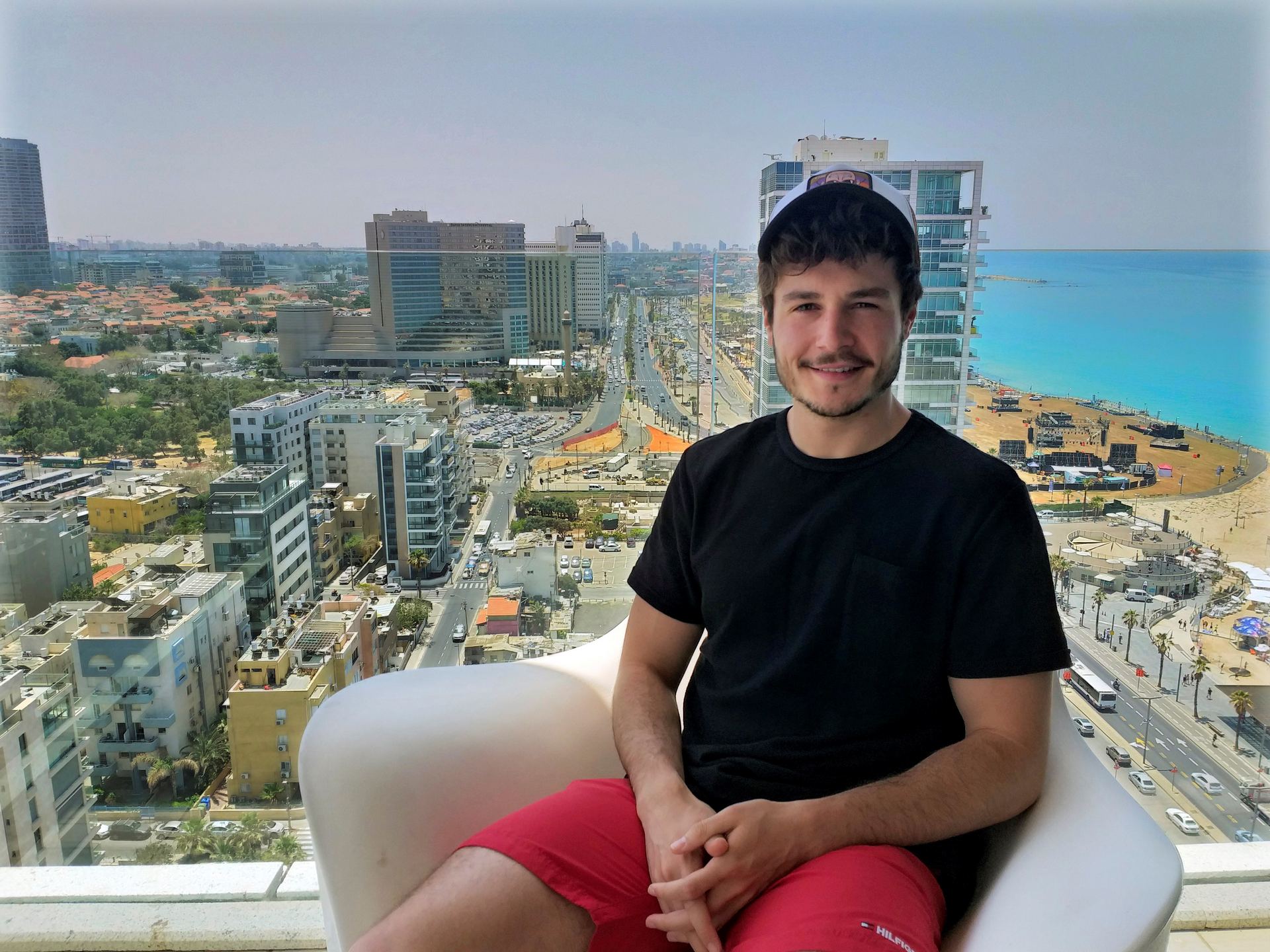 Miki, representante español en Eurovisión, desde Tel Aviv. / EFE