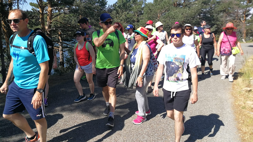 Los excursionistas conocieron a fondo la Casa de la Moneda y descubrieron el lugar donde se produce la captación del agua del Acueducto. / El Adelantado