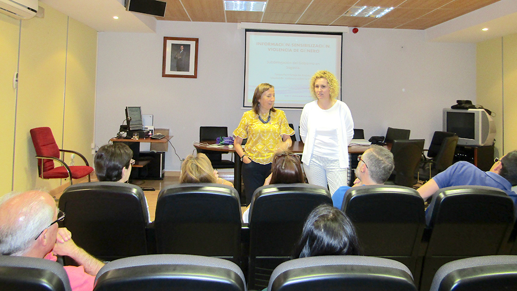 Imagen de una de las sesiones de formación en la que han participado los funcionarios. / El Adelantado