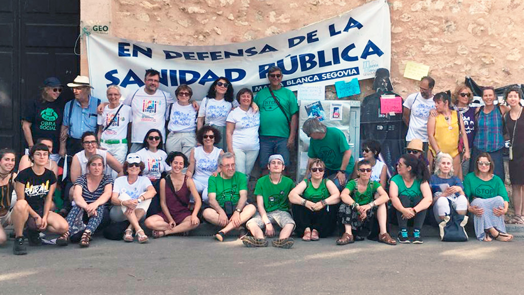 Algunos de los participantes en la jornada celebrada el día 27 en el paseo del Salón. / E. A.