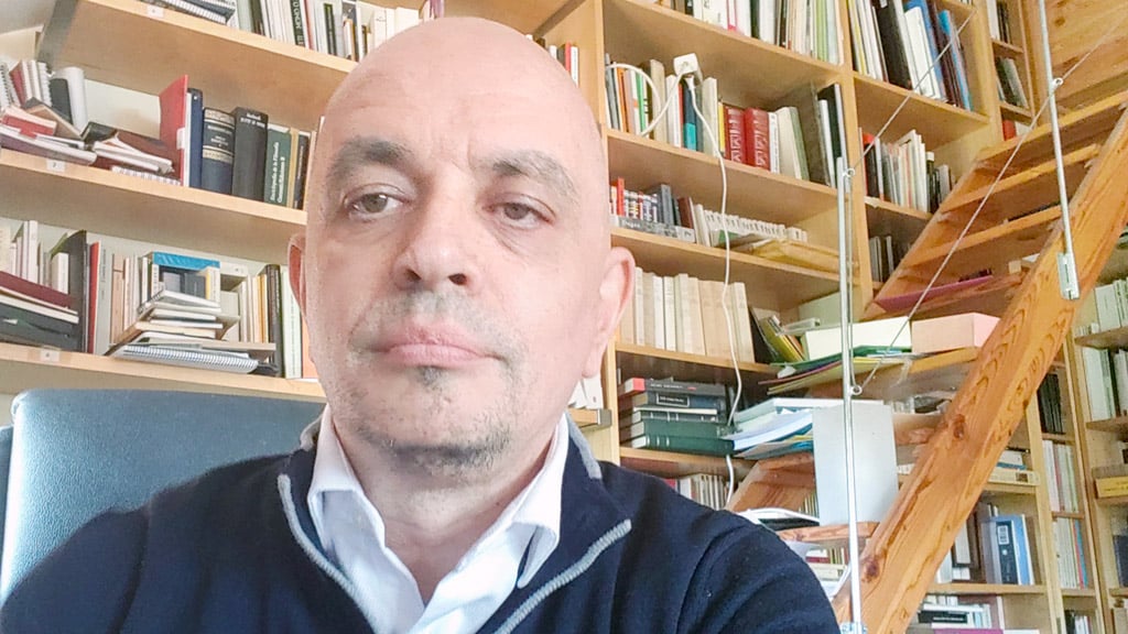 El salmantino Juan Antonio González Iglesias, ganador del Premio Internacional de Poesía Jaime Gil de Biedma. / E. A.