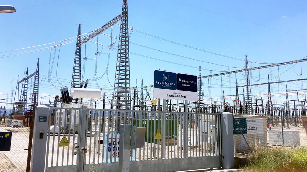 Subestación eléctrica ubicada en Lastras del Pozo y que colaborará con la futura planta fotovoltaica. / Lucía Luque