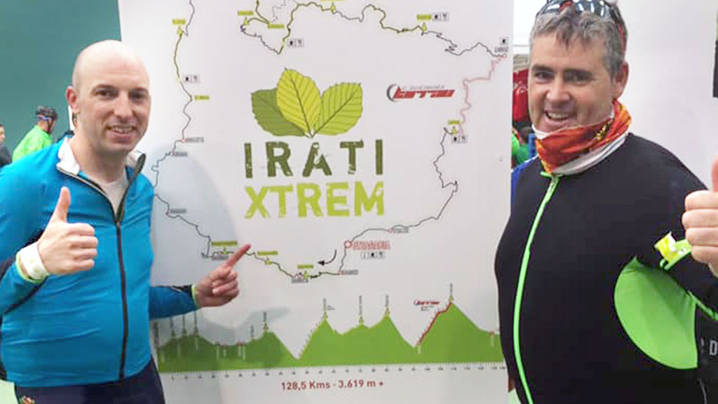 Samuel y Darío participaron subiendo los puertos del Pirineo Navarro y francés junto a otros 1500 deportistas. /E. A.