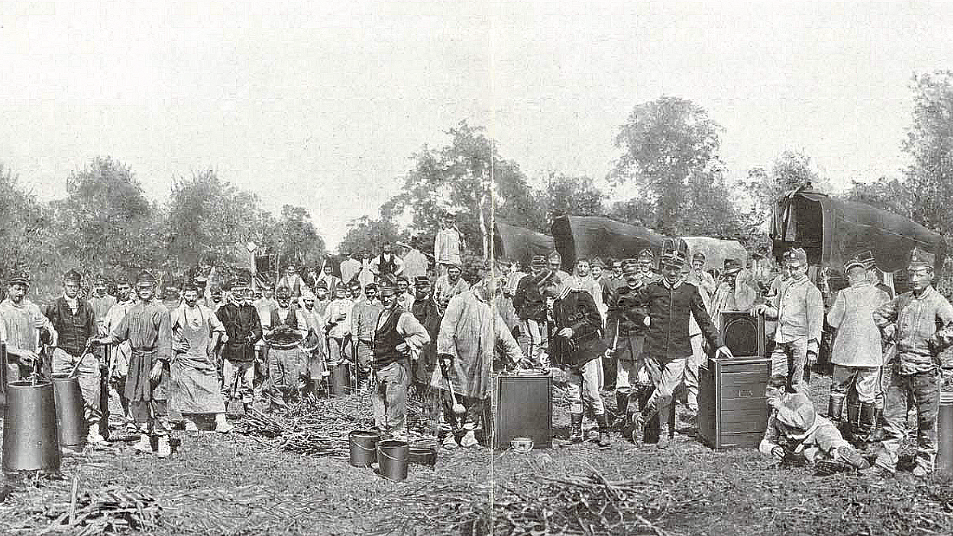 Fotografía de cocina militar de campo modelo Prometheus en el Ejército italiano. 1907. Archivo General Militar de Segovia, 3ª Sección, 4ª División, Legajo 50.