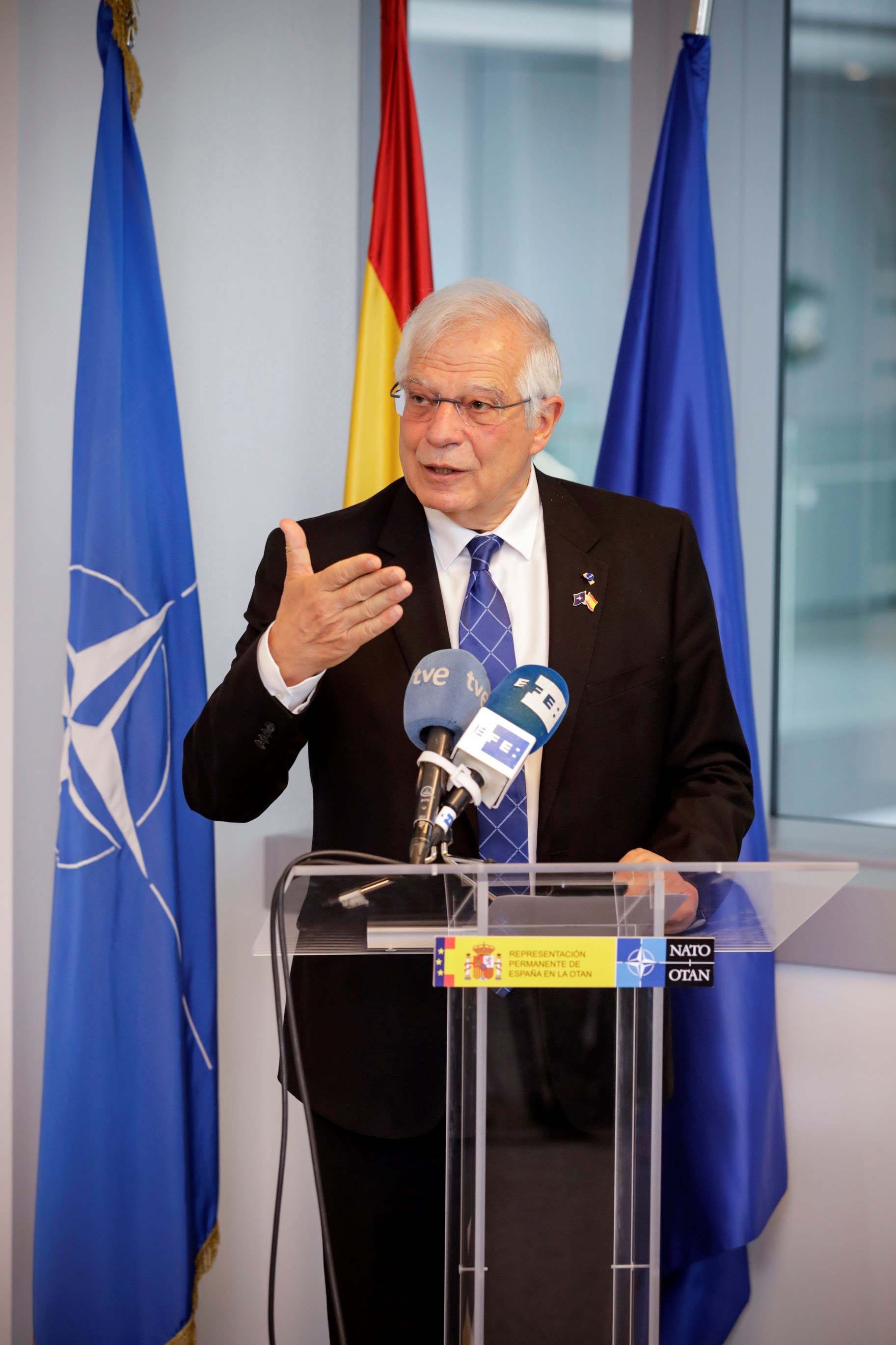 Josep Borrell comparece ante los medios desde Bruselas. / EFE